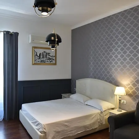 Piccolo Di Piazza Di Spagna Suites-3