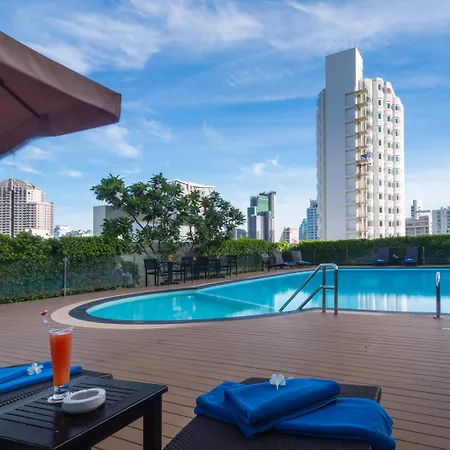 Lohas Residences Sukhumvit 2-2