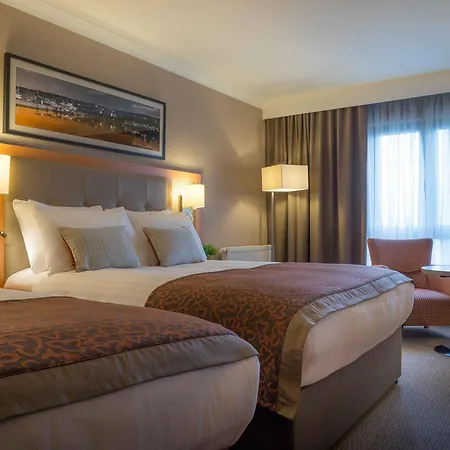 Clayton Hotel Cardiff Lane-3
