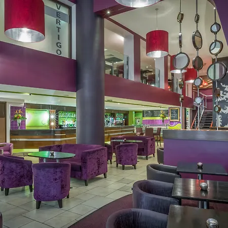 Clayton Hotel Cardiff Lane-3