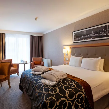 Clayton Hotel Cardiff Lane-2