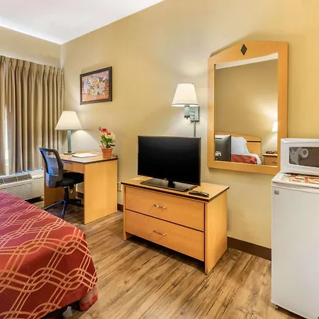 Econo Lodge Colorado Springs Near Airport-3