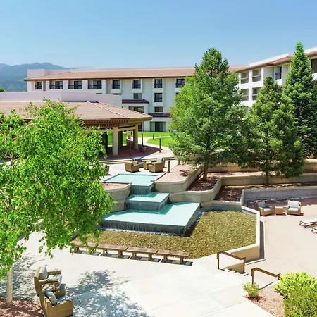 Doubletree By Hilton Colorado Springs-3