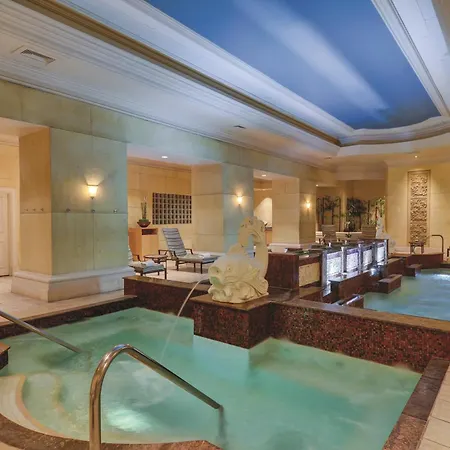 Mandalay Bay-2