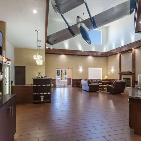 Baymont By Wyndham Colorado Springs-2