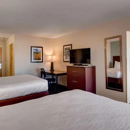 Best Western Plus Gateway Inn & Suites - Aurora-2