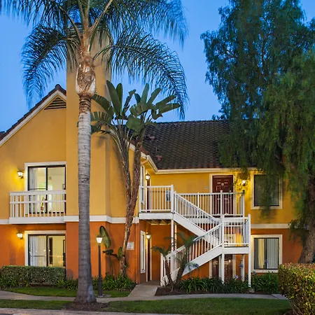 Clementine Hotel & Suites Anaheim-2