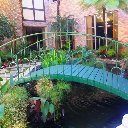 Anaheim Majestic Garden Hotel-2