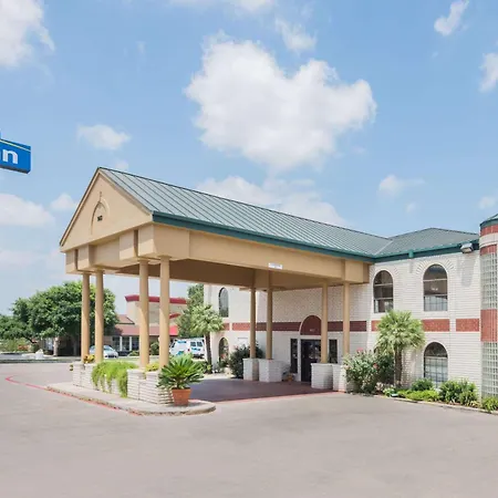 Days Inn By Wyndham New Braunfels-2