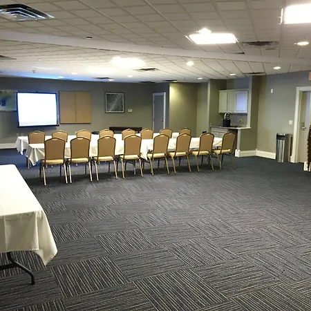 Best Western Plus Kalamazoo Suites-2