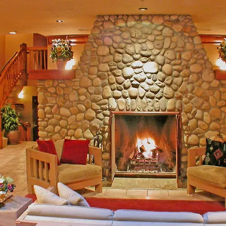 Banff Caribou Lodge And Spa-2