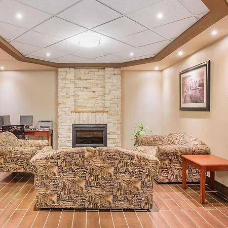 Comfort Inn & Suites University-3