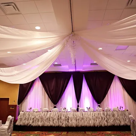 Hilton Garden Inn Ottawa Airport-2