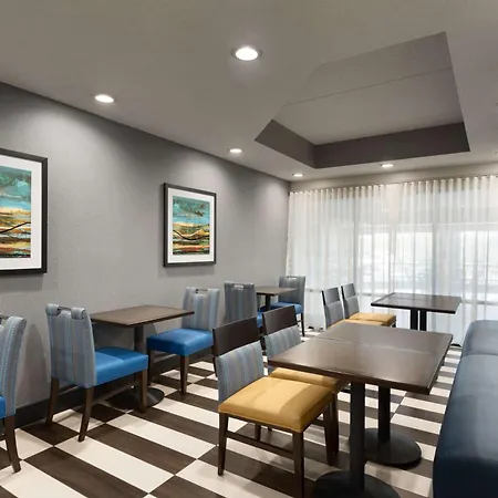 Hampton Inn Appleton-Fox River Mall Area-2