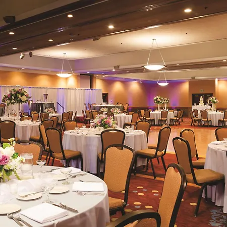 Doubletree By Hilton Bakersfield-3