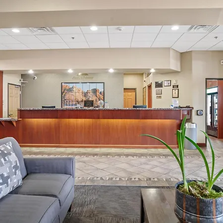 Elevation Inn & Suites, Trademark Collection By Wyndham Downtown Rapid City- Walking Distance To The Monument-2