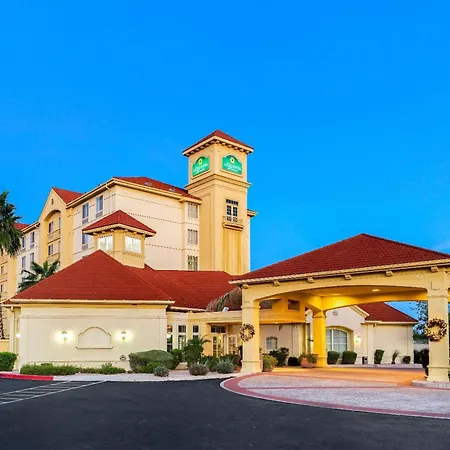 La Quinta Inn & Suites By Wyndham Mesa Superstition Springs-3