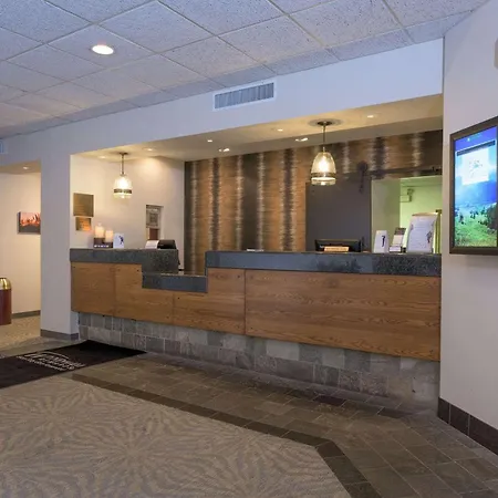 Ramada By Wyndham Boise-2