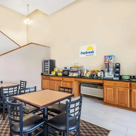 Days Inn By Wyndham Pueblo-2