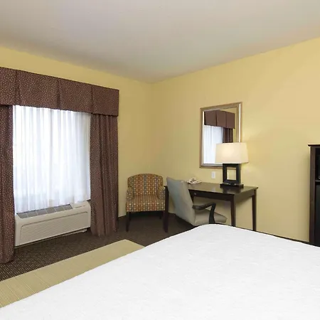 Hampton Inn & Suites Danville-3