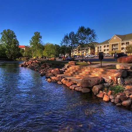 Econo Lodge Pigeon Forge Riverside-3