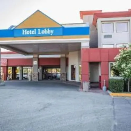 Quality Inn & Conference Centre-2