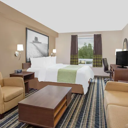 Super 8 By Wyndham Brandon Mb-2