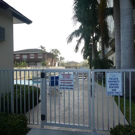 Fishermans Landing On The Bay- Las Marinas-3