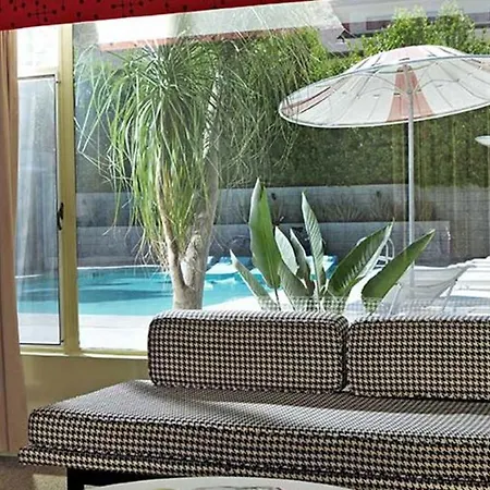 Orbit In - 21 And Over - A Town & Desert Boutique Hotel (Adults Only)-2