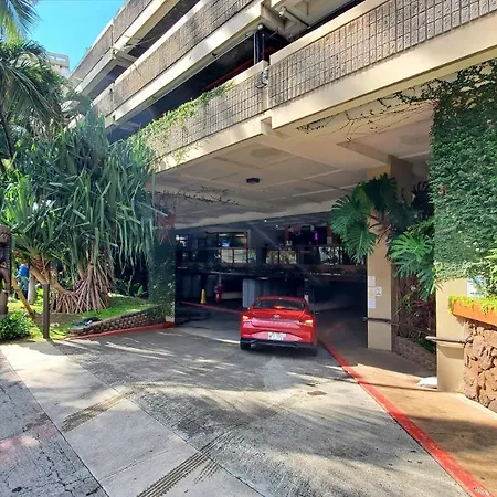 Waikiki Beach Modern Studio No Resort Fee Best Location-3