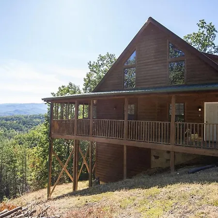 Dunder Mountain Views Cabin Retreat Cabin-3