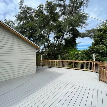 Resort Like House, 4 Bedrooms, 3 Bathrooms-2