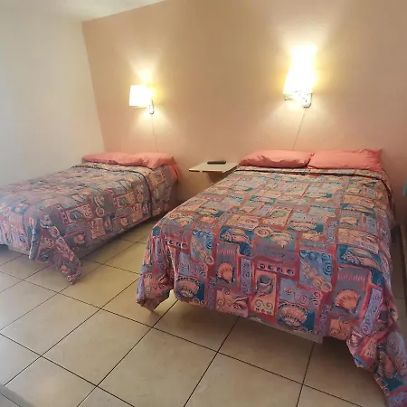 Caprice Motel - Wildwood-3
