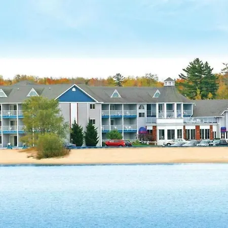 Ramada By Wyndham Mackinaw City Waterfront-3