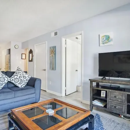 5 Stars Peaceful Condo - 7 Min Walk To The Beach-2