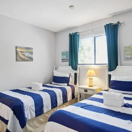 5 Stars Peaceful Condo - 7 Min Walk To The Beach-3