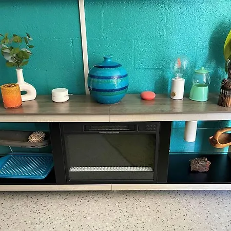 The Flamingo Palms Private 1Bd 1Ba Unit In Duplex-2