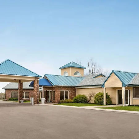 Days Inn & Suites By Wyndham Moncton-3