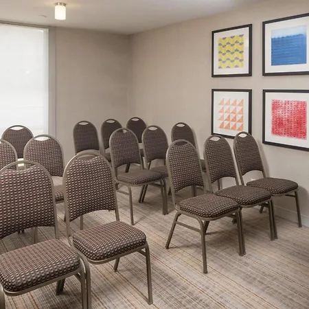 Holiday Inn Express & Suites Springfield By Ihg-3