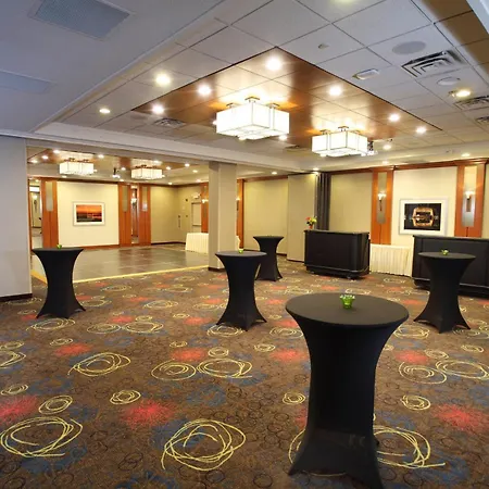 Holiday Inn & Suites Duluth-Downtown By Ihg-3