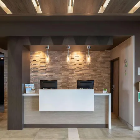 Wingate By Wyndham Kanata West Ottawa-3