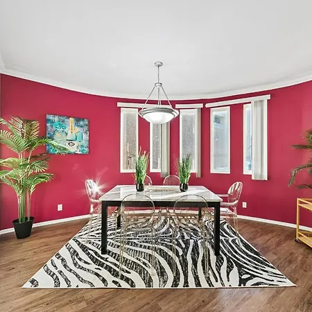 Beverly Hills Chic 2 Bed 2Bath With Patio And Parking 309-3
