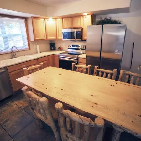 Timber Creek Chalets- 8 Chalet-2