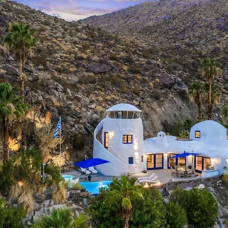 Santorini House Panoramic Palm Springs Views-2