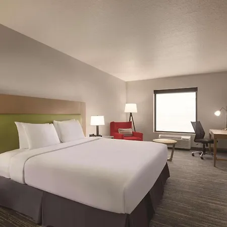 Country Inn & Suites By Radisson, Rj Stadium - Tampa Airport East-2