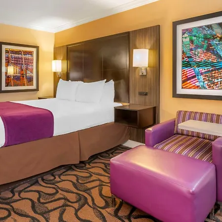 Best Western Plus Airport Plaza-2