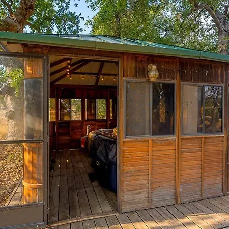 The Hidden Tavern House With Private Hot Tub-2
