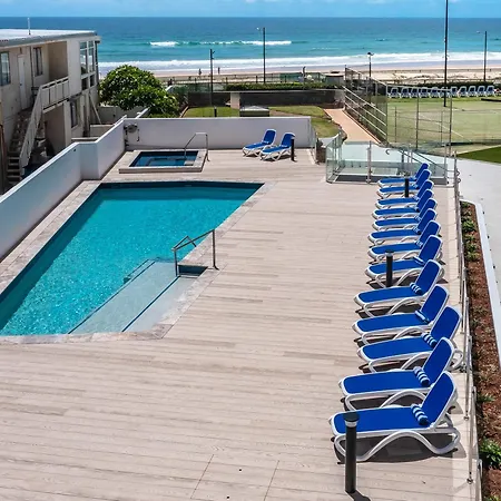 Breakers North Absolute Beachfront Apartments - Official-3