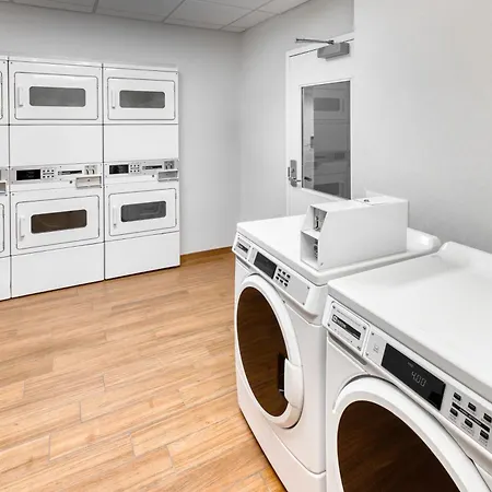 Towneplace Suites By Marriott Belleville-2
