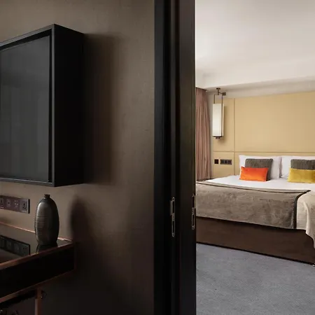 Montcalm Royal London House, Autograph Collection-3